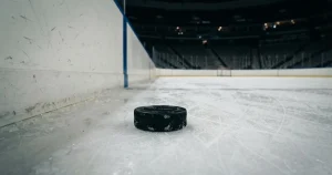 Zakłady sportowe na NHL 2026 – przewodnik po rynkach i legalnych bukmacherach